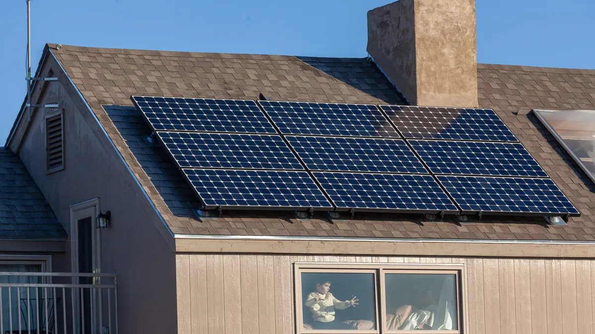 20111227-solar-panels-shankland-01